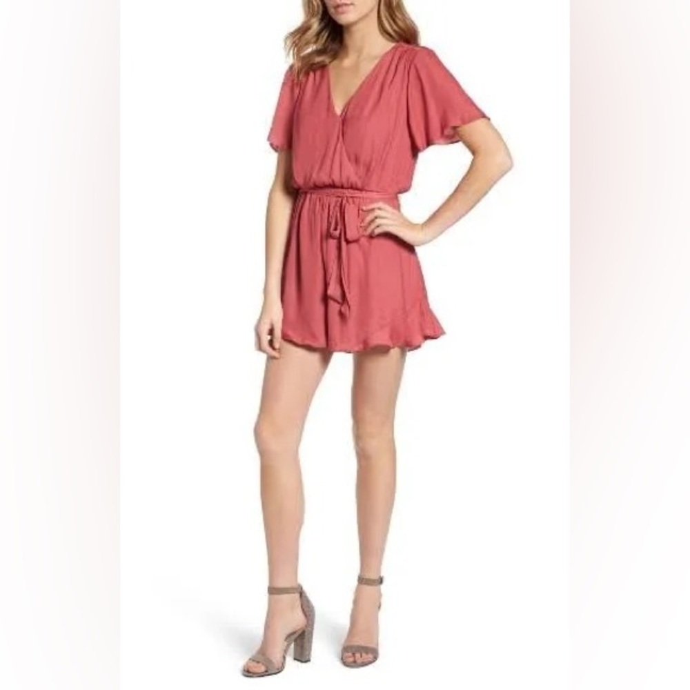 ASTR The Label Rose‎ Pink Wrap Romper Flutter Sleeve Tie Waist Size M